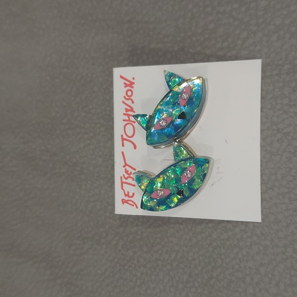 Betsey Johnson CHIC CAT EARRINGS